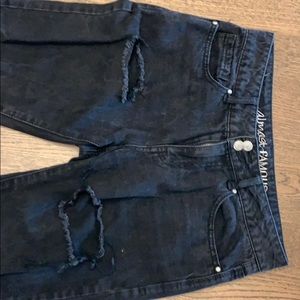 Almost Famous Black boyfriend ripped jeans